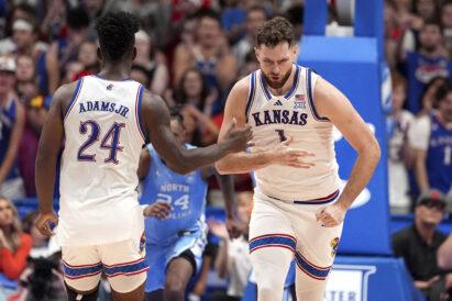 KU's⁣ precarious top spot, Flagg's costly ⁤turnovers, ⁣more from the ​Champions Classic