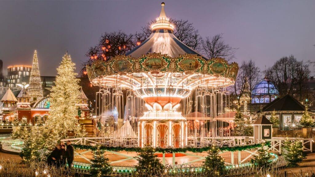 Enchanting Light Displays That Will Transform Your Holiday Experience