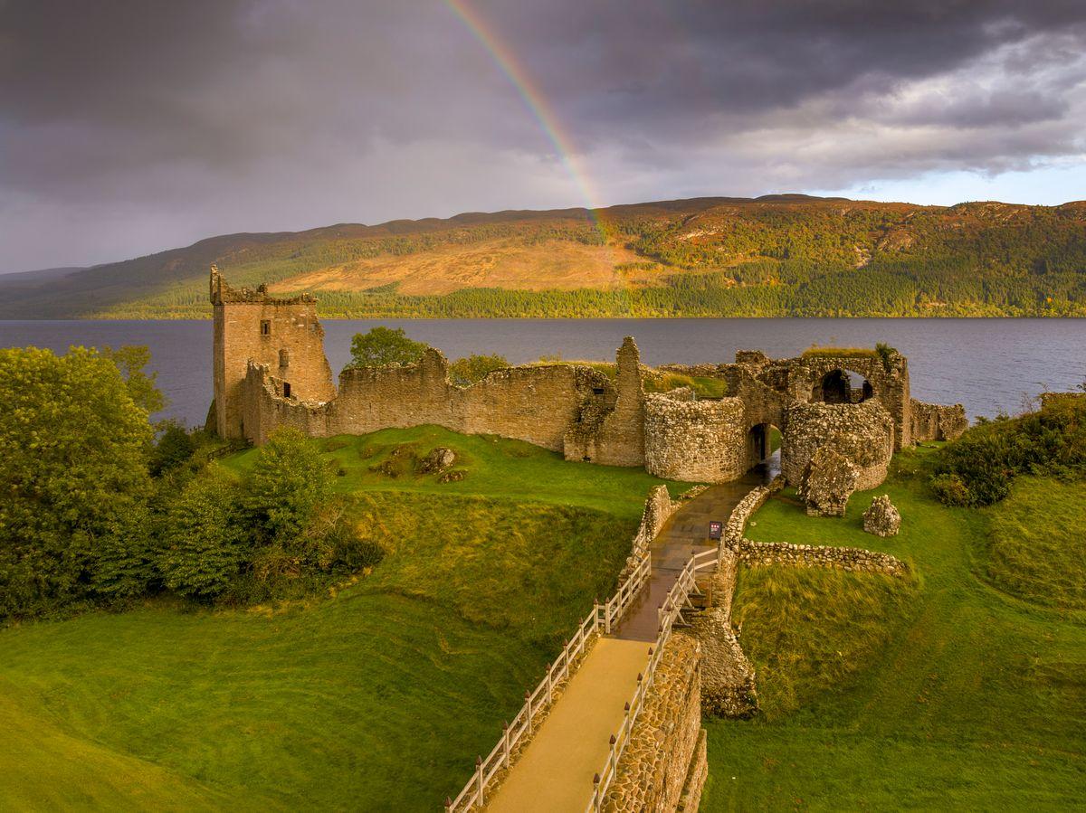 A Taste of Tradition: Dining in Scotlands Castle Restaurants