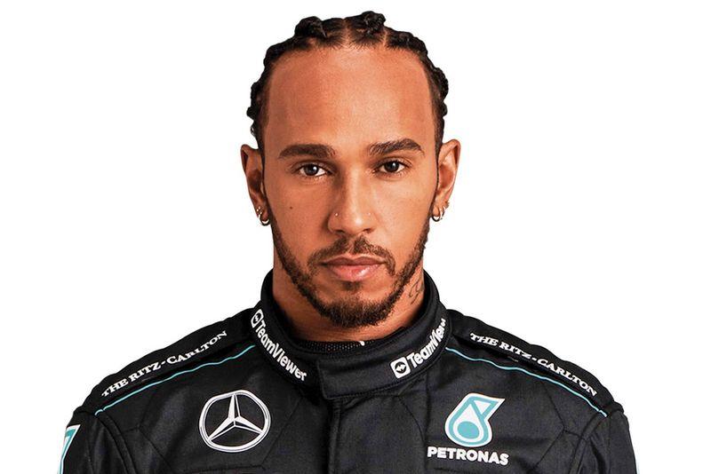 the Dynamics of Departure: Analyzing Hamiltons Relationship with the Team