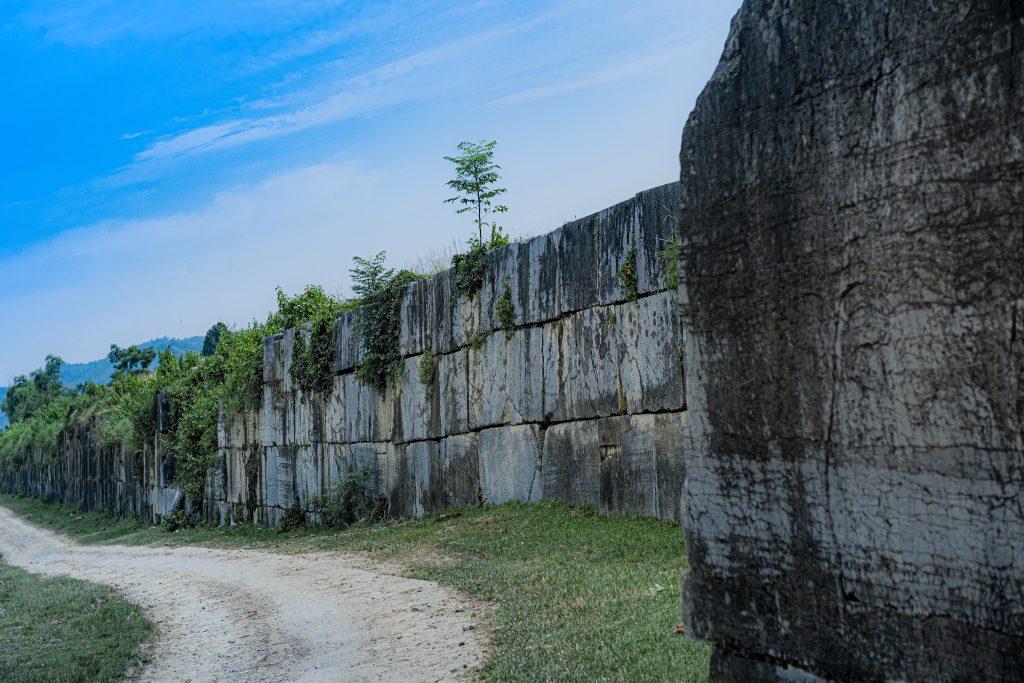 Exploring Sigiriyas Breathtaking Frescoes and Gardens