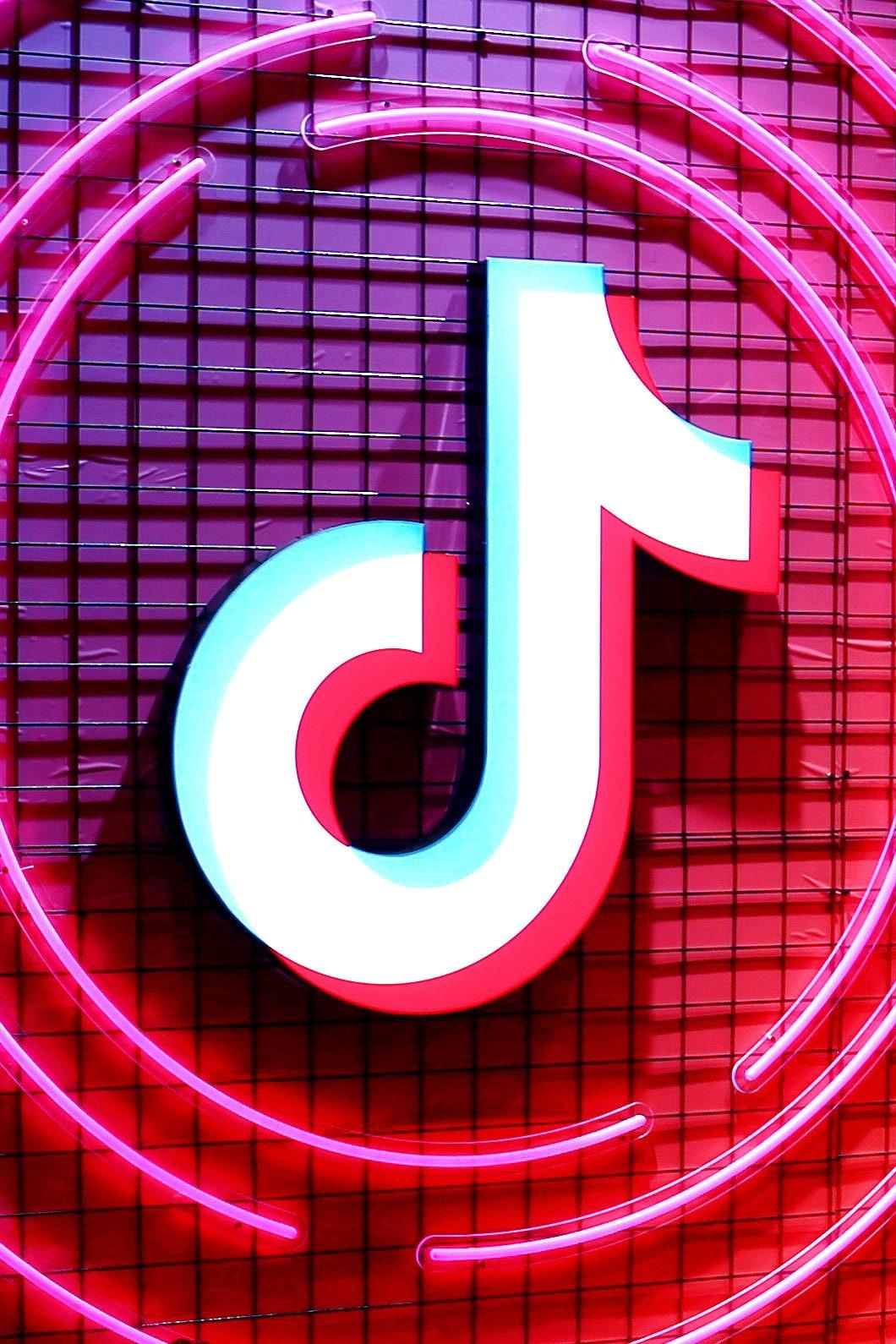 Public Sentiment and Its Impact on tiktok’s Negotiation Strategy Ahead of April