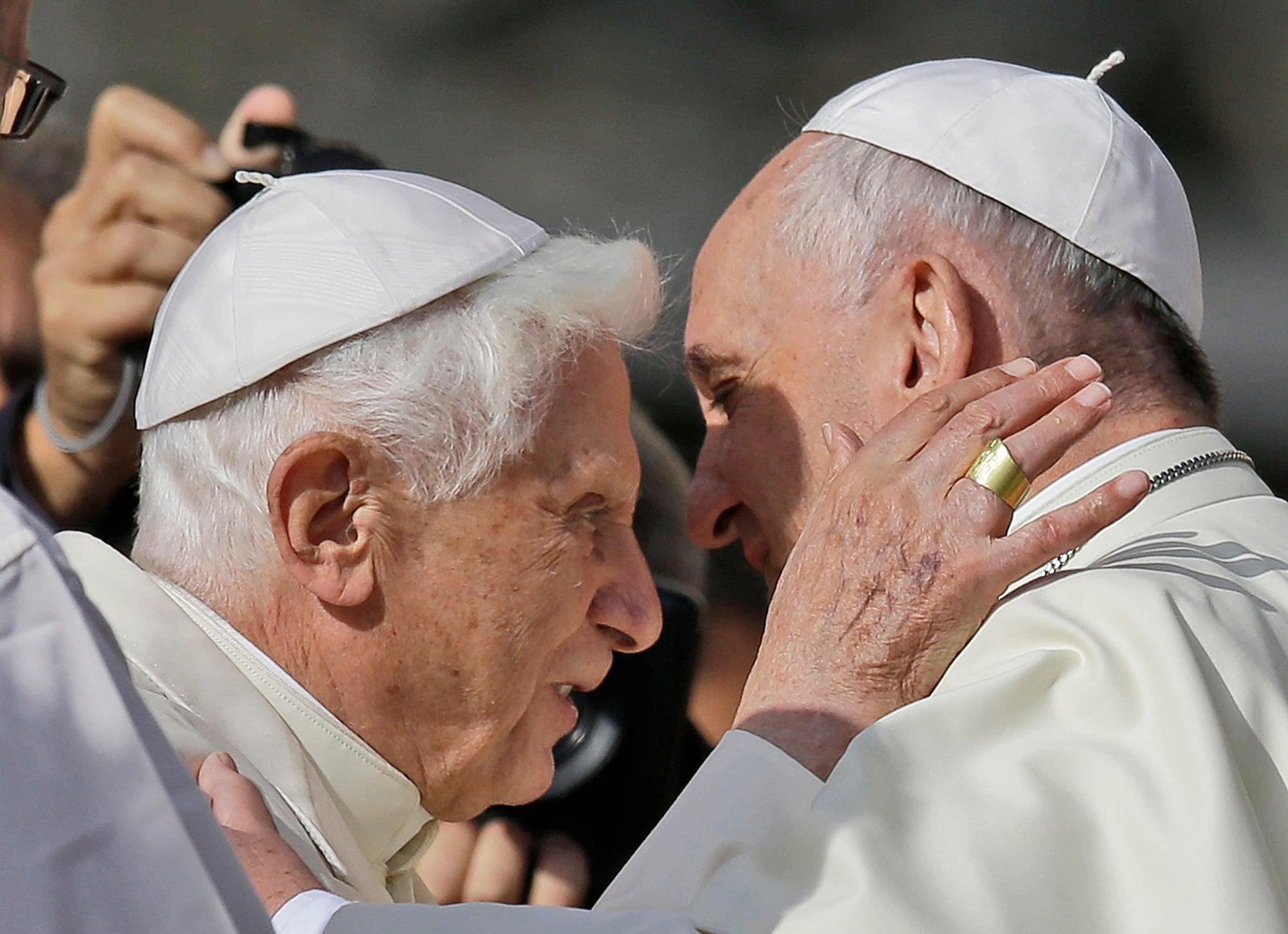 Recommendations for Public and Church Community Support During the Pope's Recovery