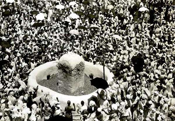 Understanding the significance of Smiles Amidst a Traditional Ritual