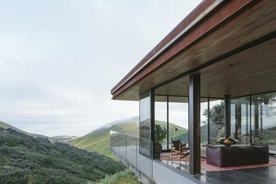 Embracing Nature: The Off-Grid Lifestyle and its Environmental Impact