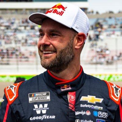 key Strategies Behind Van Gisbergen's Victory at Chicago Street Course