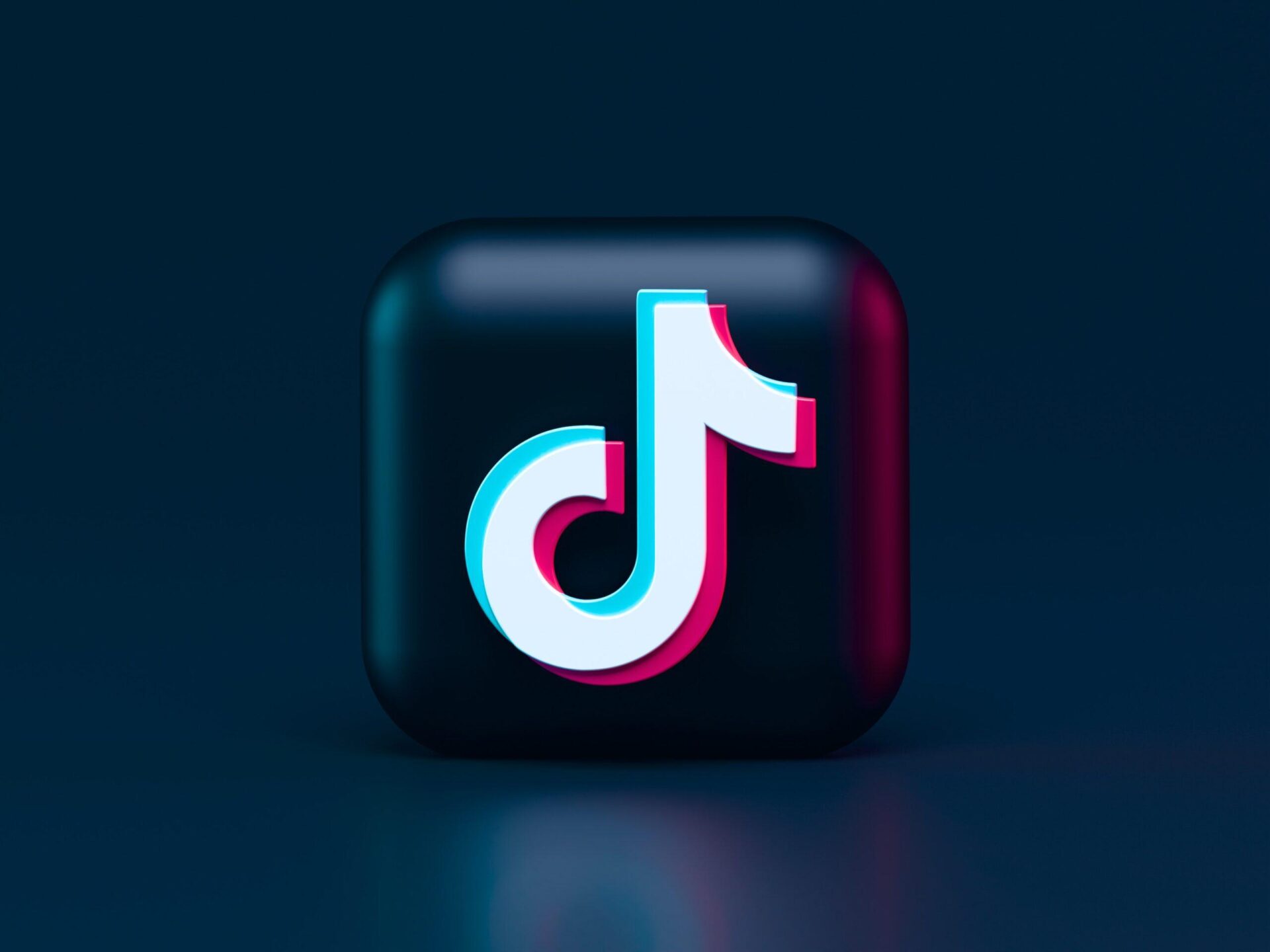 TikTok Cuts More Workers From US E-Commerce Division 