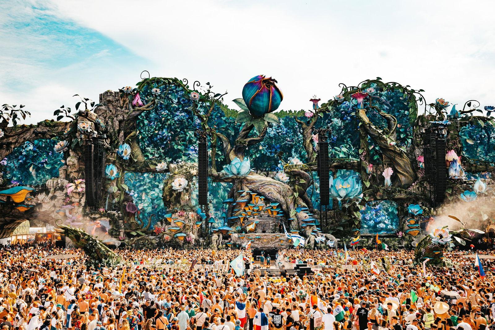 The Future of Tomorrowland: Innovations in Stage Design and Event Management post-Incident
