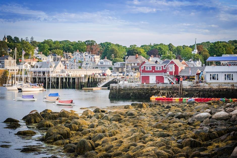 Culinary Delights: Where to Eat and Drink in Revamped Coastal Destinations