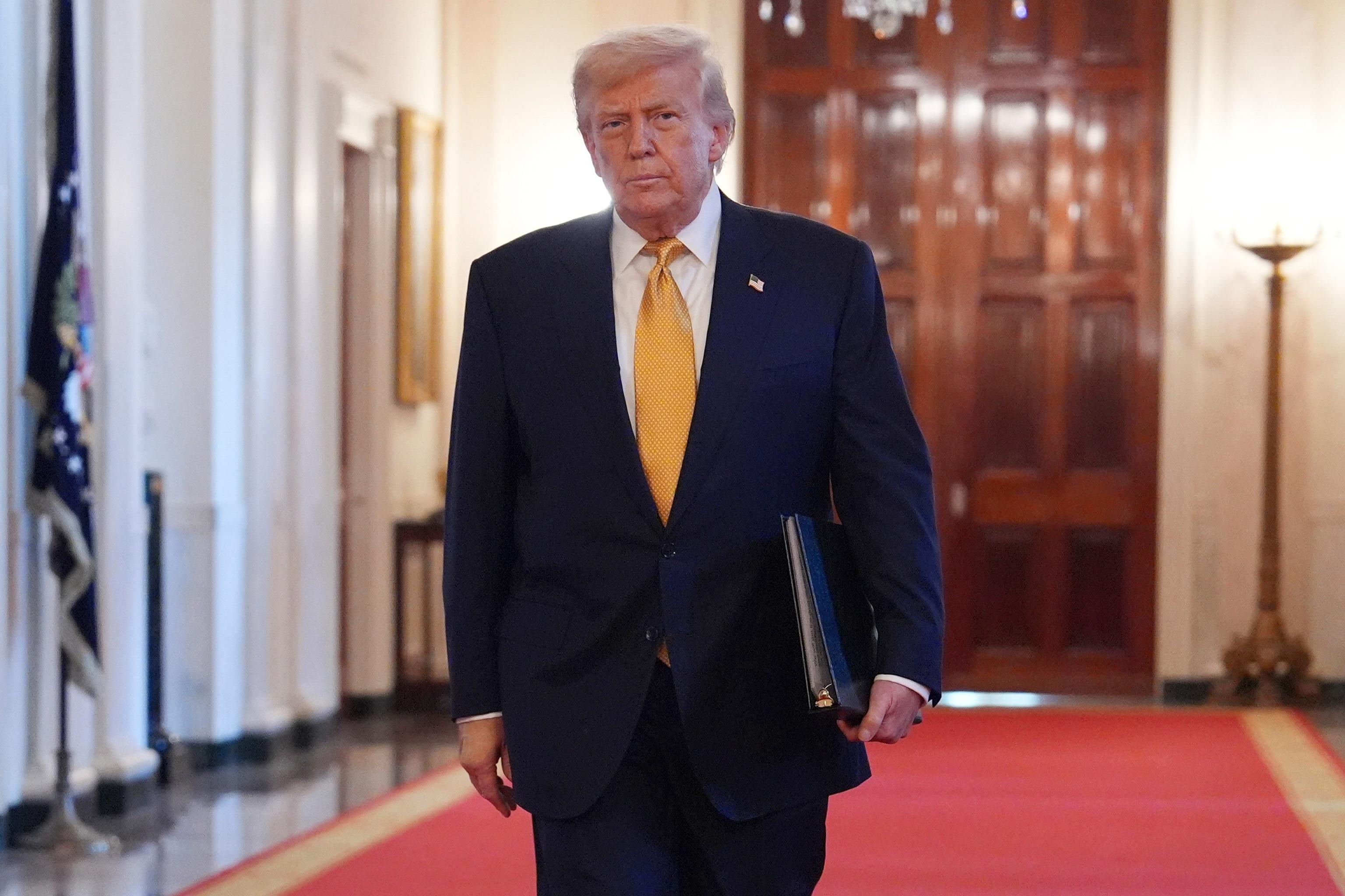 Analyzing the Political Landscape: The intersection of Business and Leadership