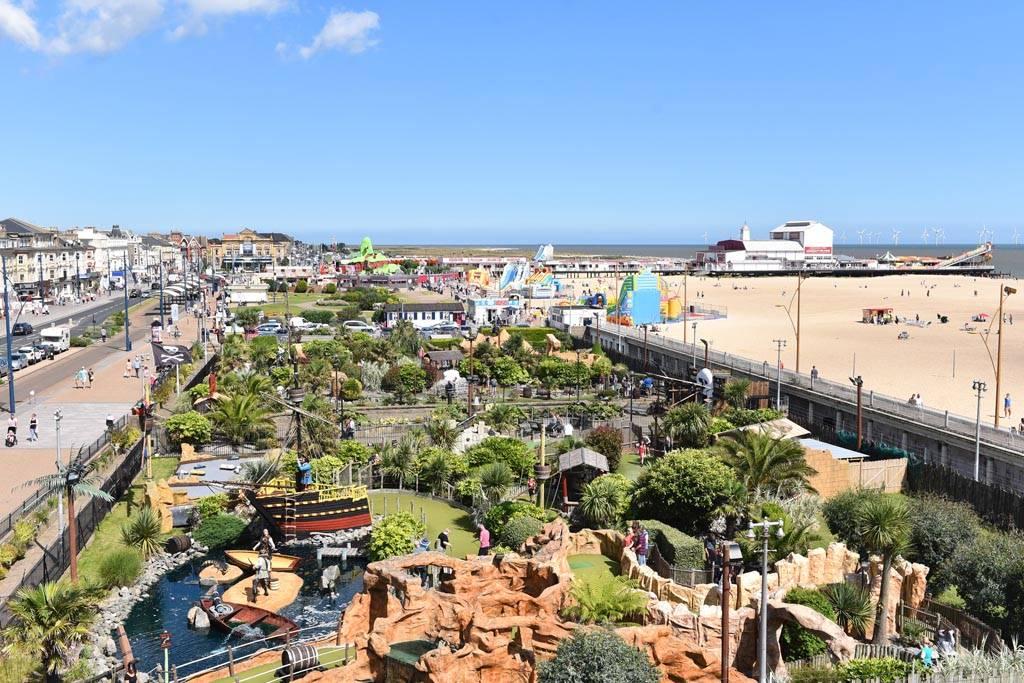 Exploring the Vibrant Coastal Attractions