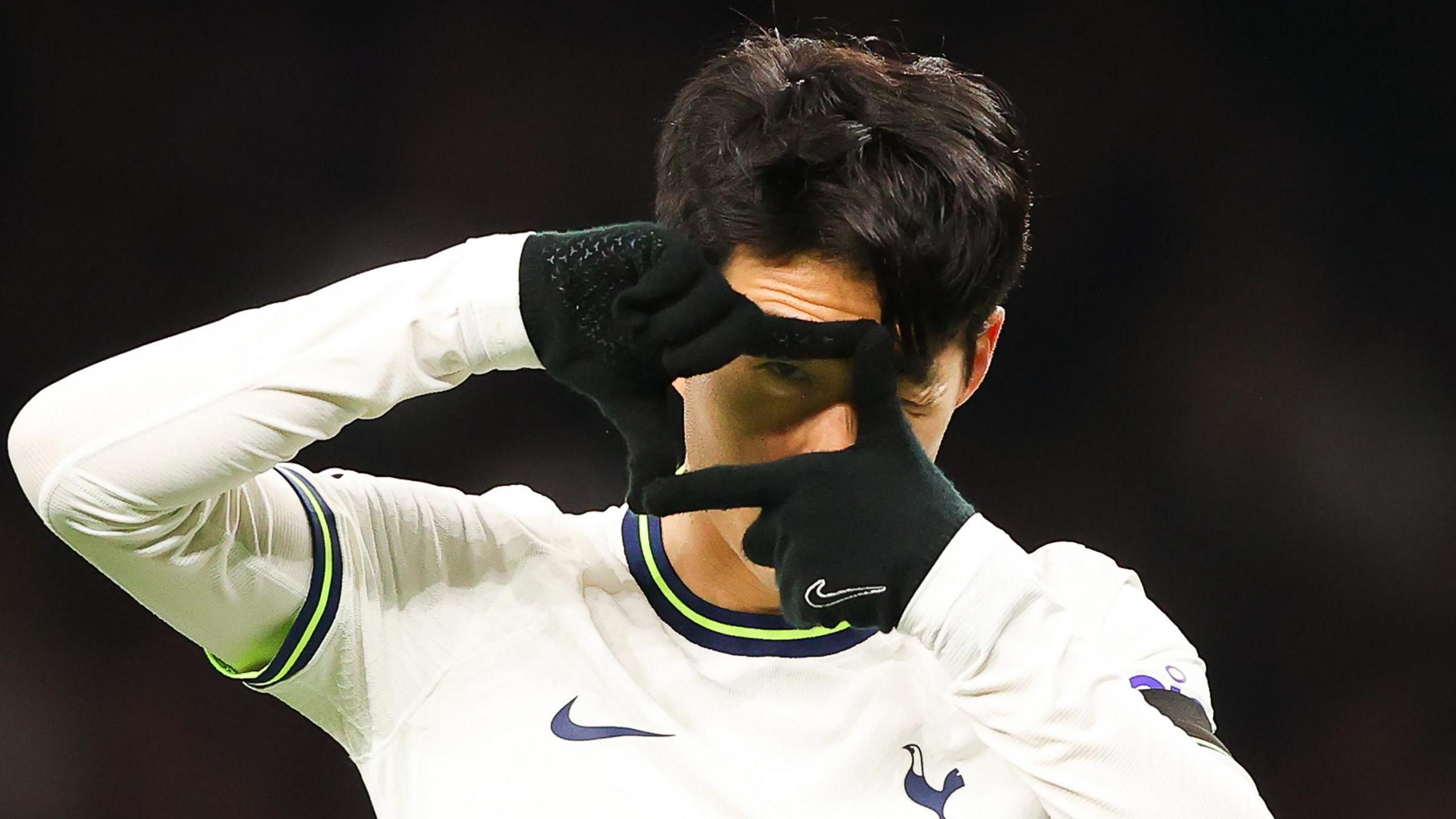 Fan Reactions and Expectations Following Son's Signing