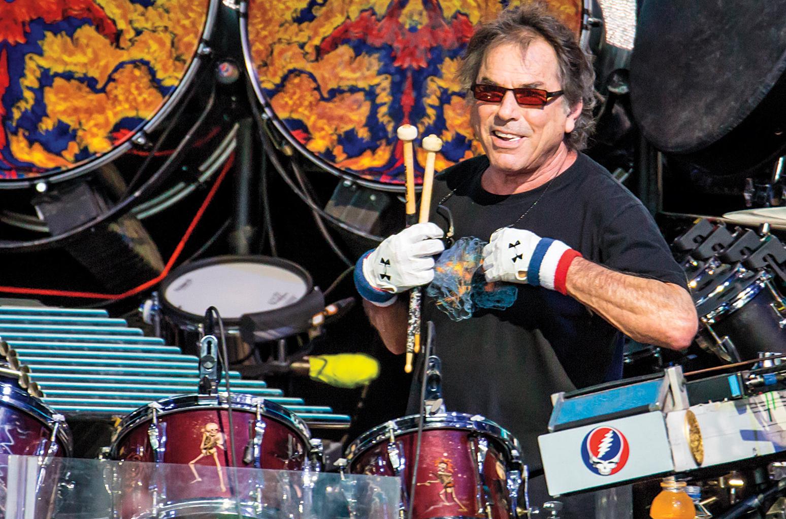 The Role of Music in Healing: Mickey Hart's Personal Experiences with the Grateful Dead