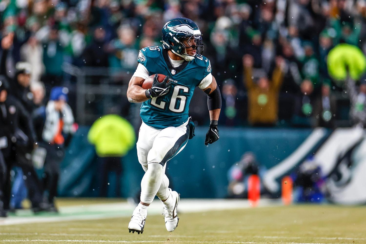 Building Chemistry: Developing a Productive Partnership with Quarterback Jalen Hurts