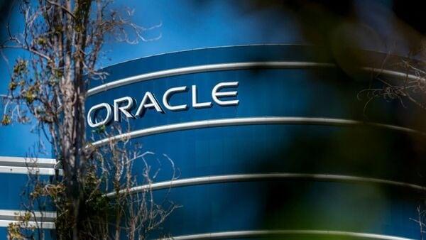 Investors Eye Future Growth as Oracle Transforms Its Business Model