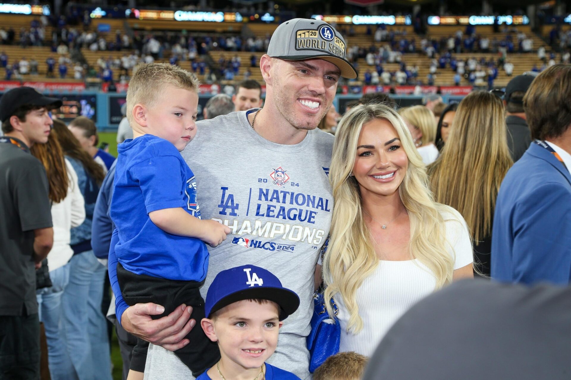 freddie-freeman-reveals-dodgers-keys-to-success-after-world-series-game-2-win-vs-blue-jays.jpg Freddie Freeman reveals Dodgers’ KEYS TO SUCCESS after World Series Game 2 win vs. Blue Jays