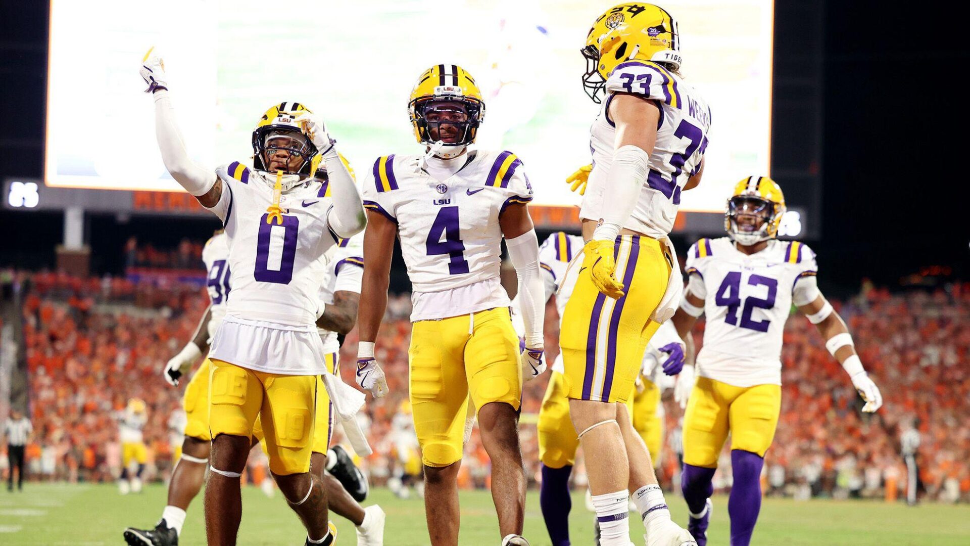 LSU fires Kelly, still finalizing his $54M buyout