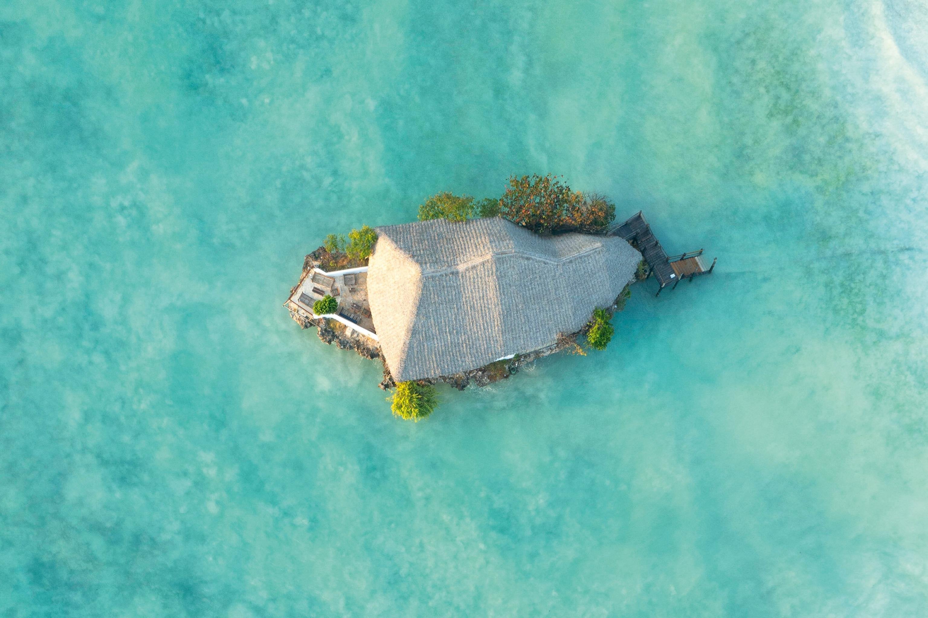 Coastal Retreats: Serene Stays Along the Pembrokeshire Coast