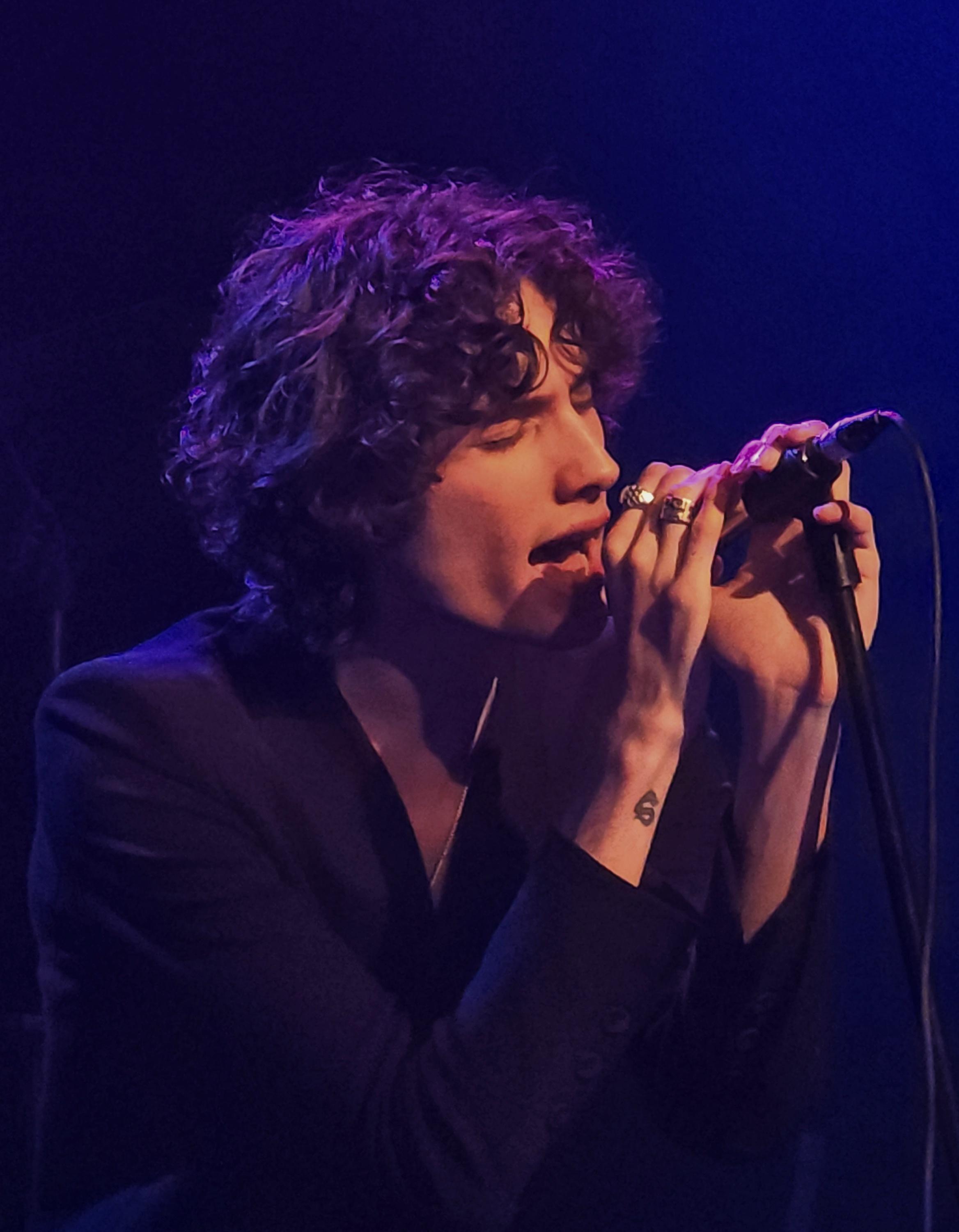 Building resilience: Lessons for Performers on Handling Negative Reception and Boosting Confidence