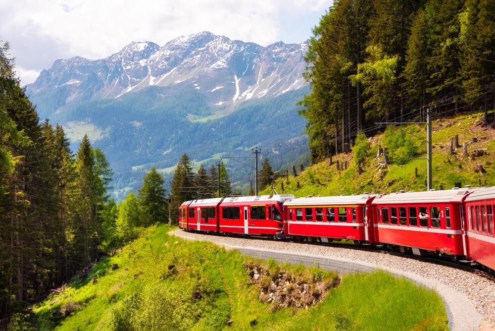 Insider Tips: Navigating Train Travel for a Hassle-Free Experience